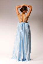 Load image into Gallery viewer, Maxi plated dress.
Maxi cotton dress.
Maxi low back dress.