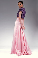 Load image into Gallery viewer, Maxi pink skirt.
Maxi pleated skirt.
Pink skirt.
Hand woven Aso oke Top
crop top.
Pink and purple crop top.