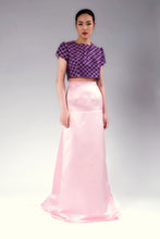 Load image into Gallery viewer, Maxi pink skirt.
Maxi pleated skirt.
Pink skirt.
Hand woven Aso oke Top
crop top.
Pink and purple crop top.